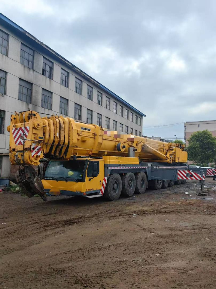 LIEBHERR LTM 1500-8.1 - Grua todo o terreno: foto 3 LIEBHERR LTM 1500-8.1 - Grua todo o terreno: foto 3