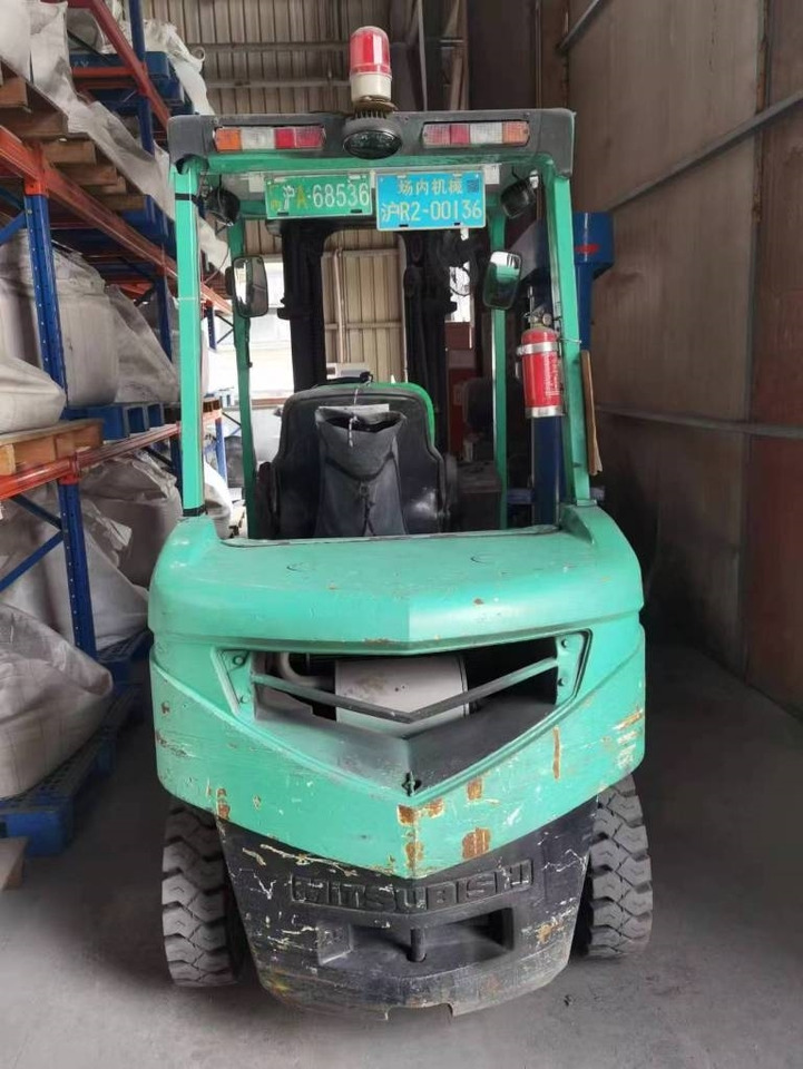 Mitsubishi FD 25 - Empilhador a diesel: foto 2 Mitsubishi FD 25 - Empilhador a diesel: foto 2