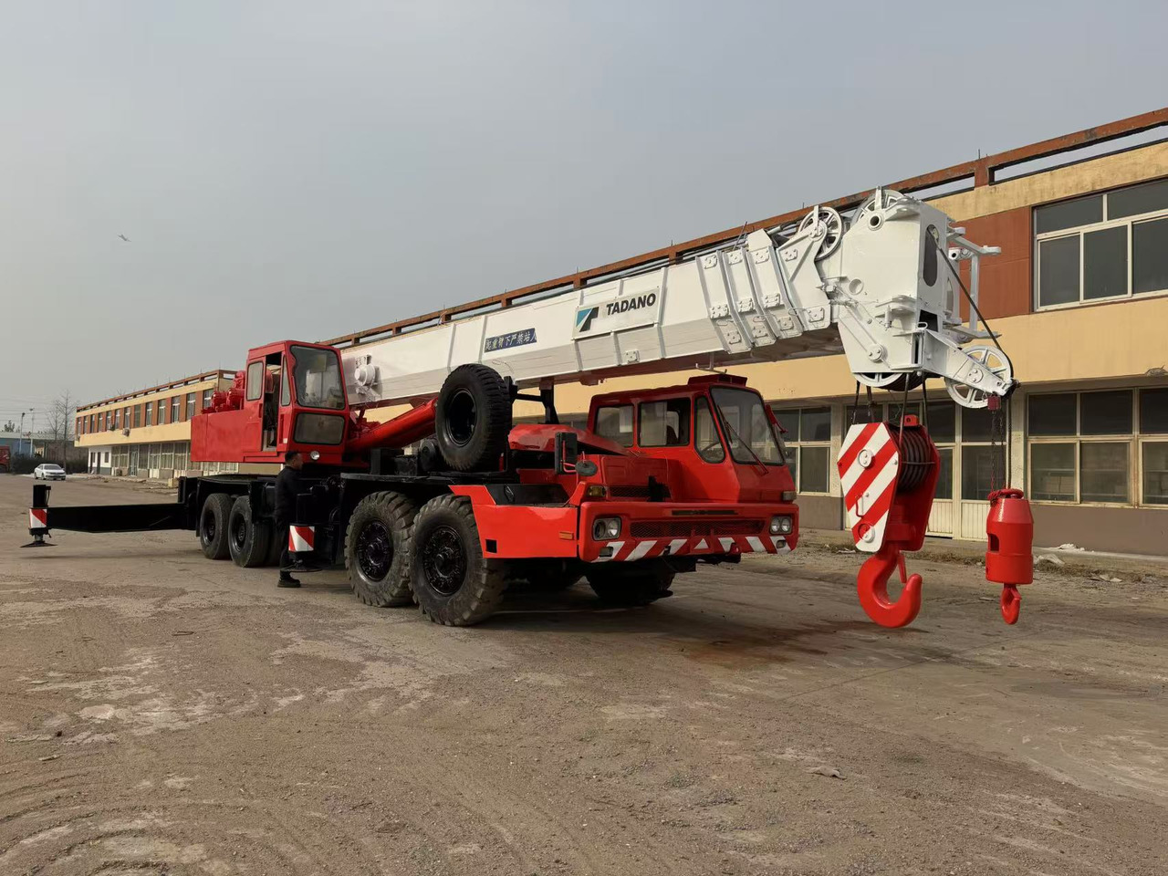 TADANO TG700E - Grua móvel: foto 5 TADANO TG700E - Grua móvel: foto 5