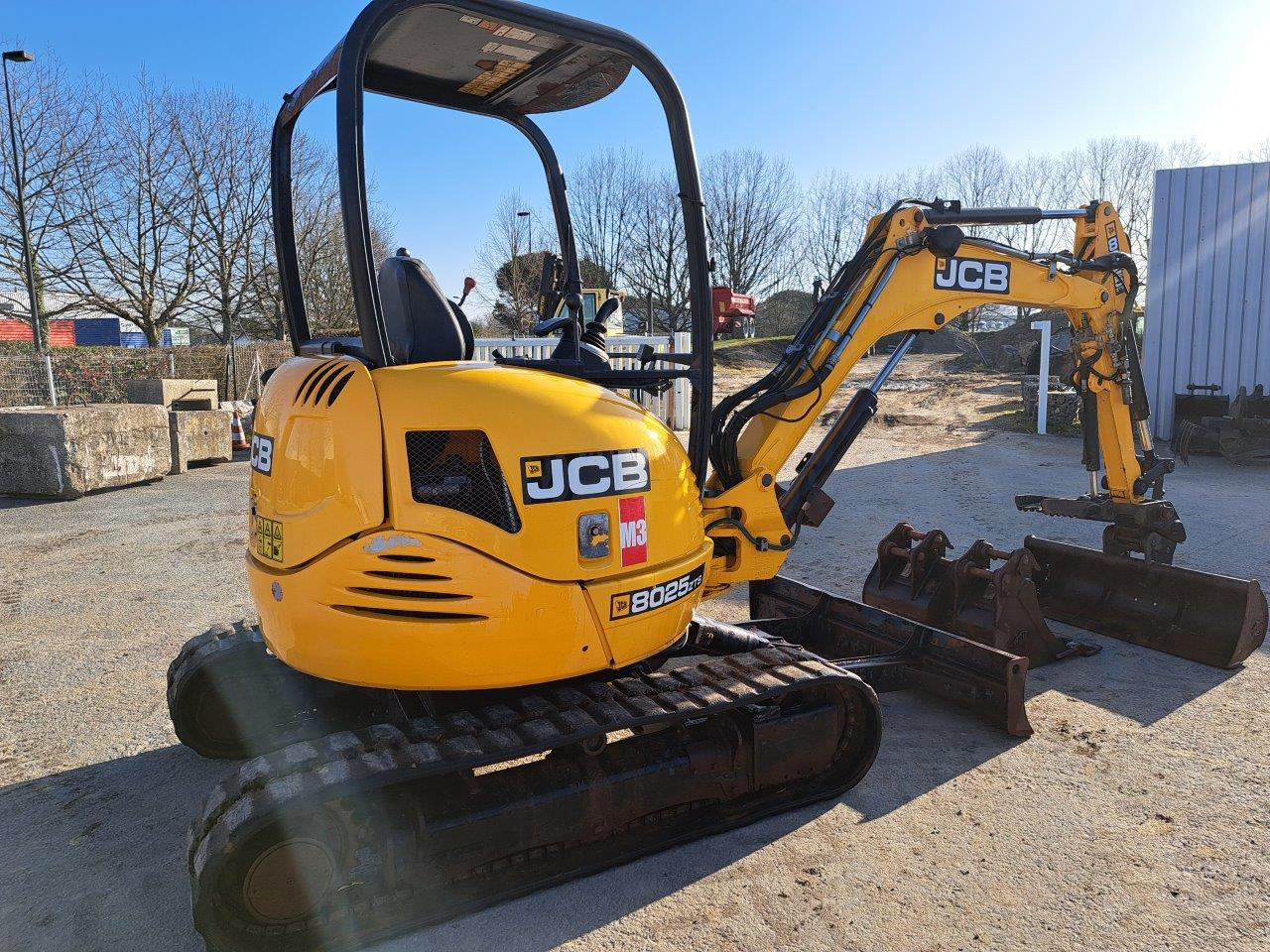 Mini pelle occasion JCB 8025ZTSCAN - Mini escavadeira: foto 5 Mini pelle occasion JCB 8025ZTSCAN - Mini escavadeira: foto 5