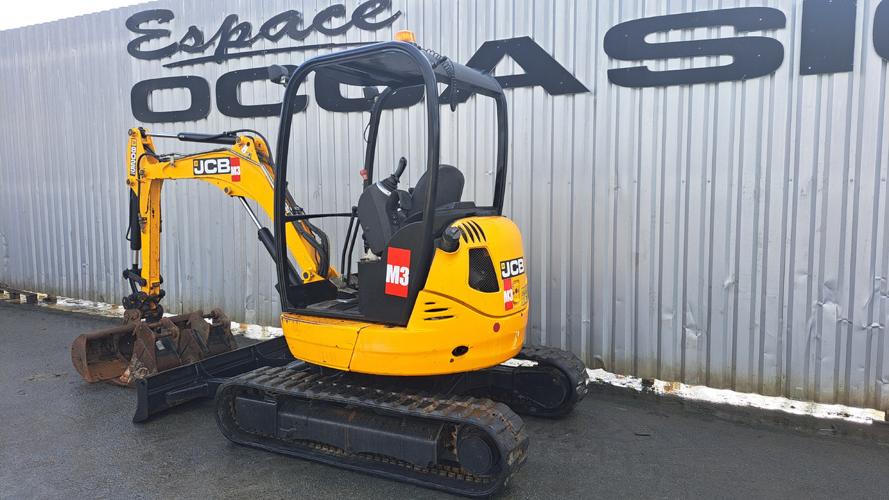 Mini pelle occasion JCB 8025ZTSCAN - Mini escavadeira: foto 1 Mini pelle occasion JCB 8025ZTSCAN - Mini escavadeira: foto 1