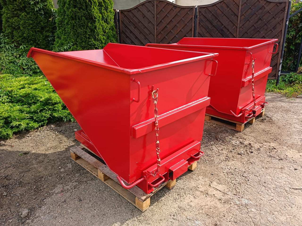 Metal-K Pojemnik samowyładowczy/kippercontainer TK1100 - Contentor basculante: foto 2 Metal-K Pojemnik samowyładowczy/kippercontainer TK1100 - Contentor basculante: foto 2