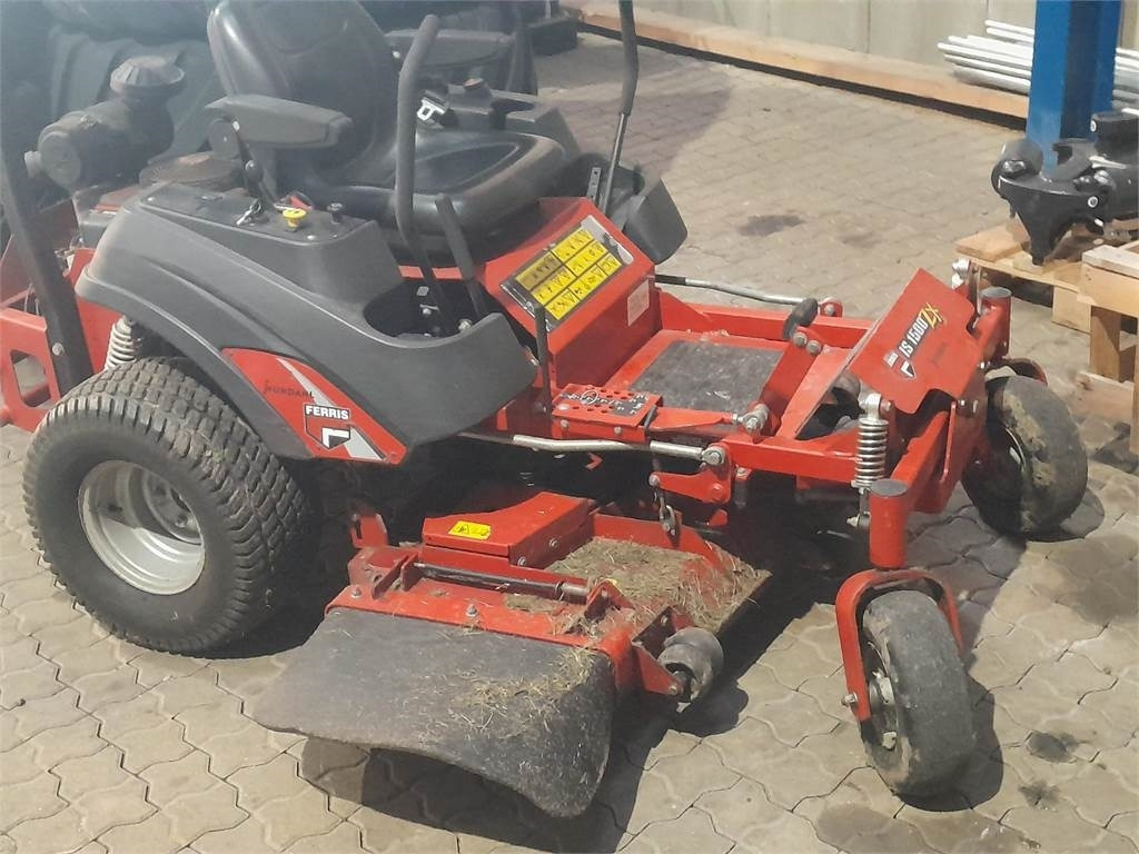 Ferris ZT1500IS 52KLIPPER - Cortador de grama: foto 1 Ferris ZT1500IS 52KLIPPER - Cortador de grama: foto 1