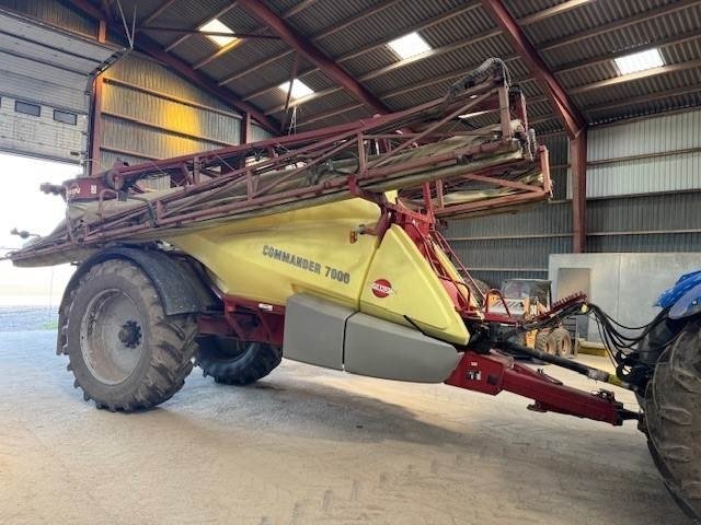 Hardi COMMANDER 7000I TWIN - Pulverizador de arrastar: foto 1 Hardi COMMANDER 7000I TWIN - Pulverizador de arrastar: foto 1