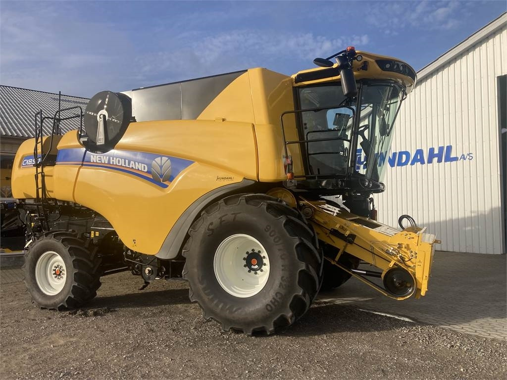 New Holland CX8.90 STAGE 5 - Ceifeira debulhadora: foto 2 New Holland CX8.90 STAGE 5 - Ceifeira debulhadora: foto 2