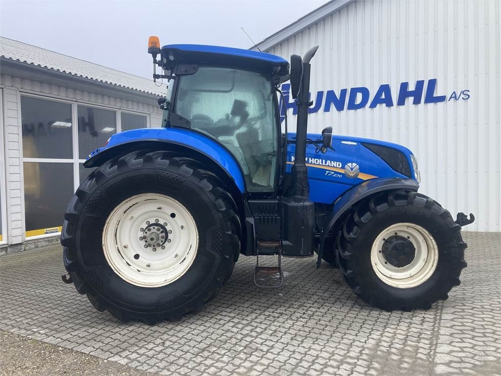 New Holland T7.270AC MY 15 - Trator: foto 1 New Holland T7.270AC MY 15 - Trator: foto 1