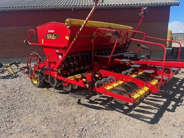 Vaderstad RAPID RD 400 C - Semeadeira: foto 1 Vaderstad RAPID RD 400 C - Semeadeira: foto 1