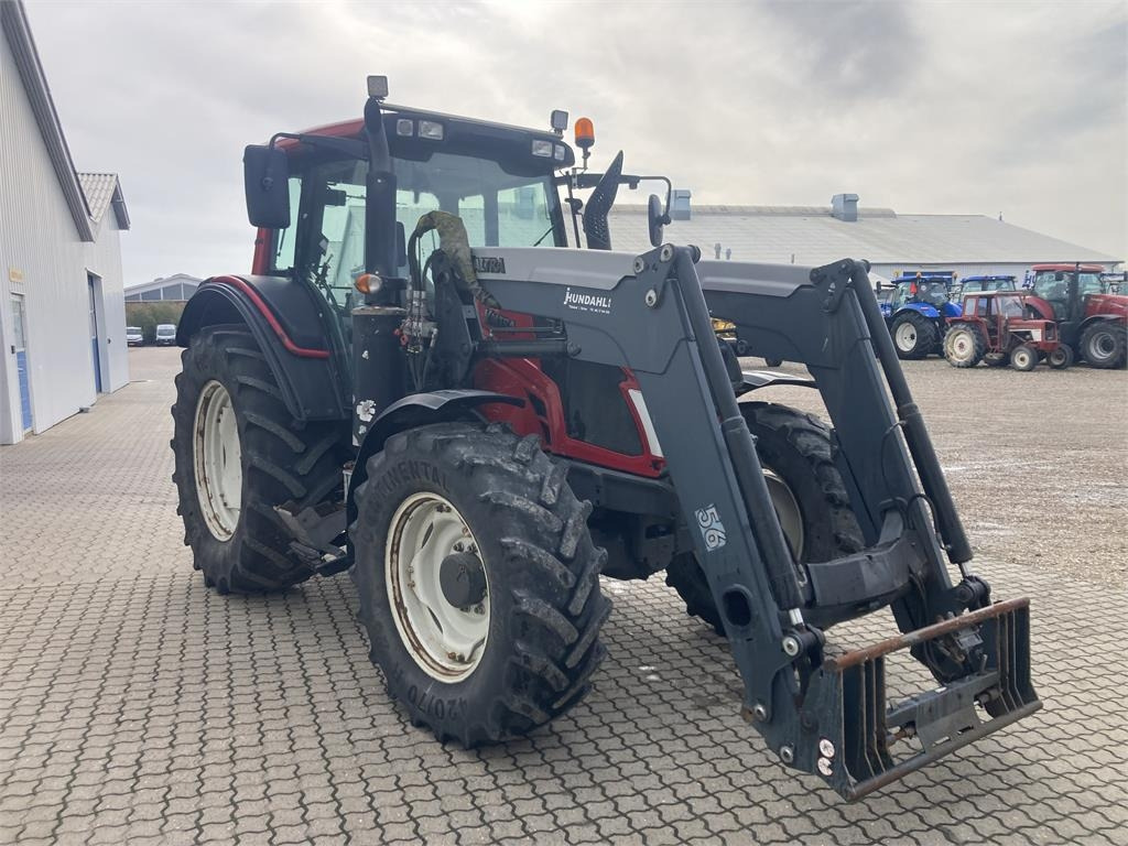 Valtra N123 MED FRONTLÆSSER - Trator: foto 4 Valtra N123 MED FRONTLÆSSER - Trator: foto 4