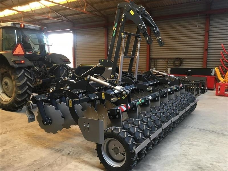 Agro - TOM 4 m. bugseret med slæbeplanke - Grades de discos: foto 4 Agro - TOM 4 m. bugseret med slæbeplanke - Grades de discos: foto 4