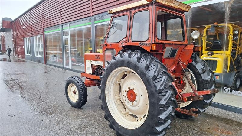 Case IH 824 - Trator: foto 3 Case IH 824 - Trator: foto 3