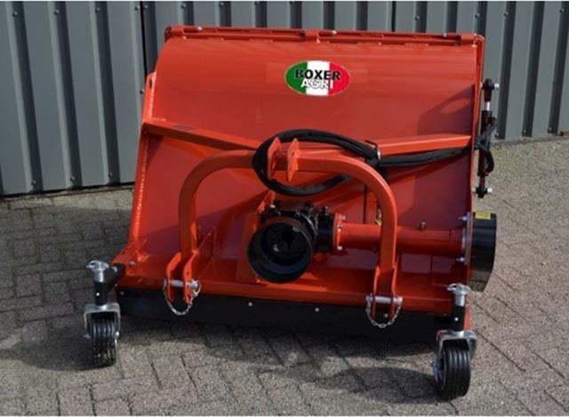 - - - boxer - Equipamento para Trator municipal: foto 2 - - - boxer - Equipamento para Trator municipal: foto 2