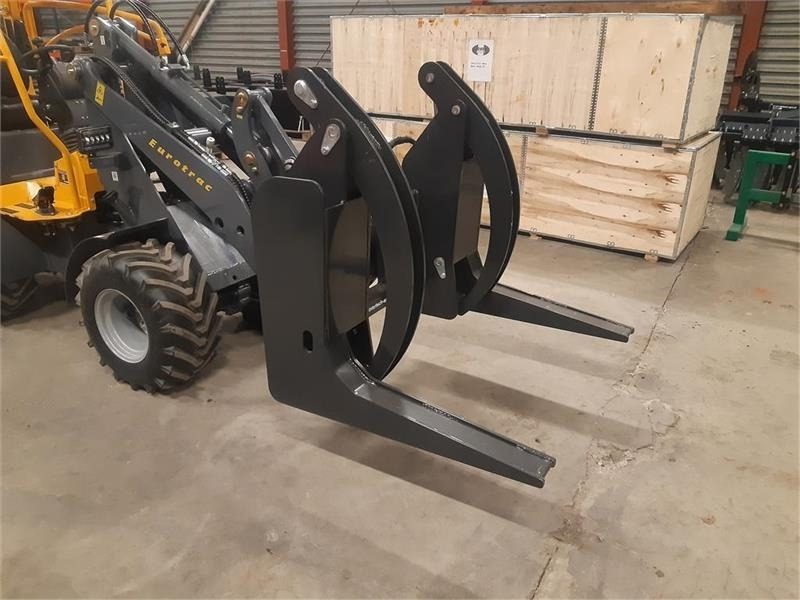 Eurotrac W11 - Garra para Máquina de construção: foto 1 Eurotrac W11 - Garra para Máquina de construção: foto 1