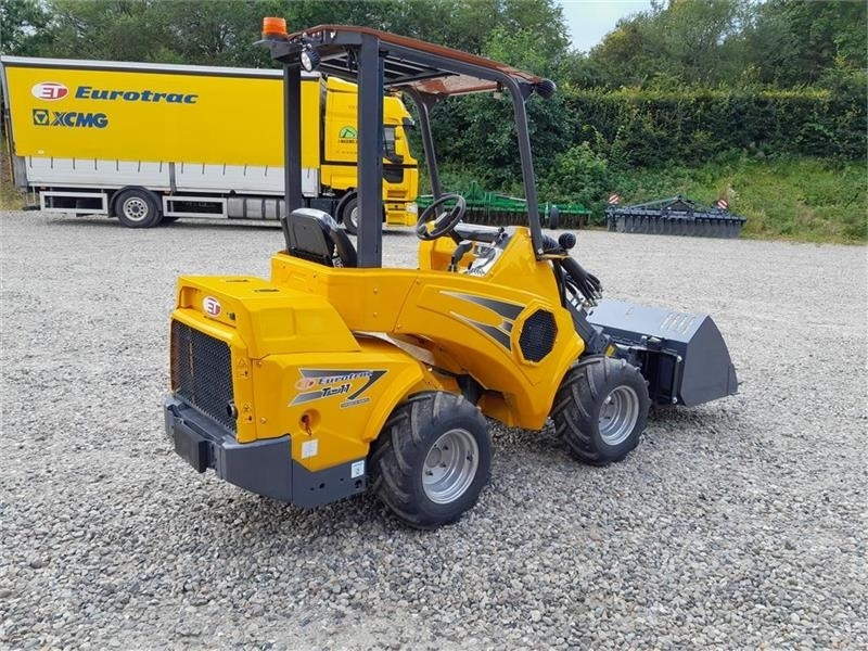 Eurotrac W11 Teleskoparm - Carregadora articulada: foto 4 Eurotrac W11 Teleskoparm - Carregadora articulada: foto 4