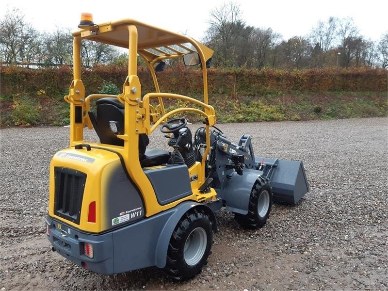 Eurotrac W11 med lav tårn - Carregadora articulada: foto 4 Eurotrac W11 med lav tårn - Carregadora articulada: foto 4