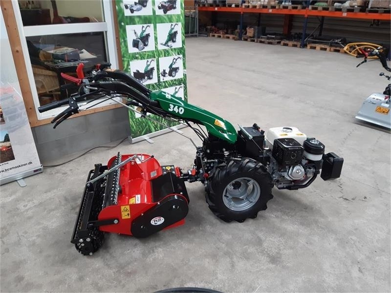 Ferrari 340 el-start - Trator municipal: foto 2 Ferrari 340 el-start - Trator municipal: foto 2