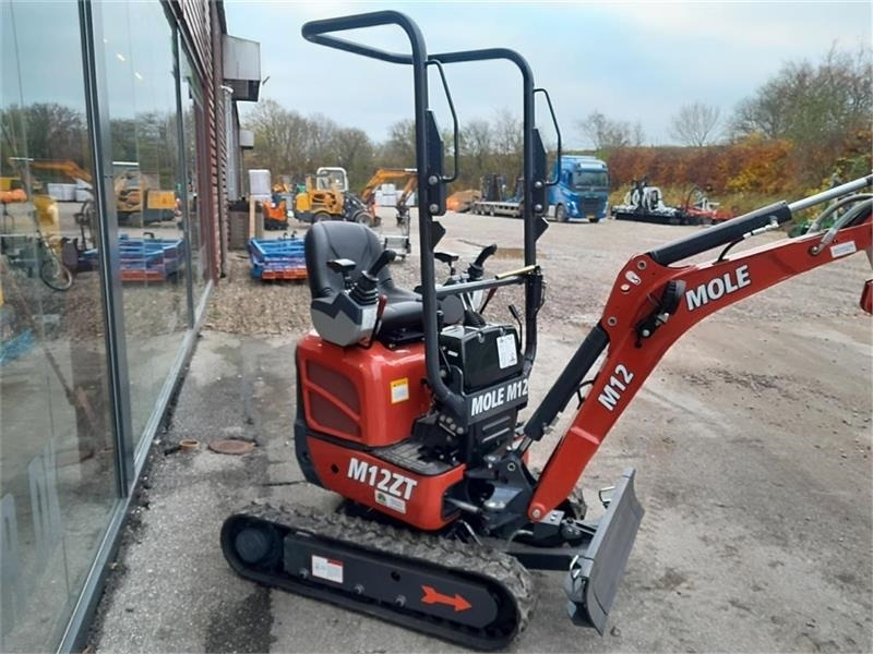 Mole M12 1250 kg graver - Mini escavadeira: foto 5 Mole M12 1250 kg graver - Mini escavadeira: foto 5