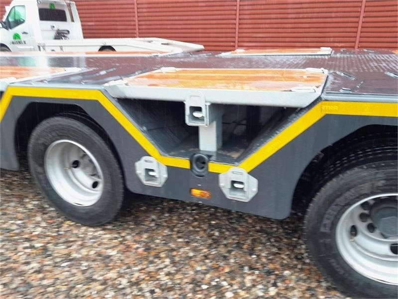 - - - VERTRA - Semi-reboque baixa: foto 4 - - - VERTRA - Semi-reboque baixa: foto 4