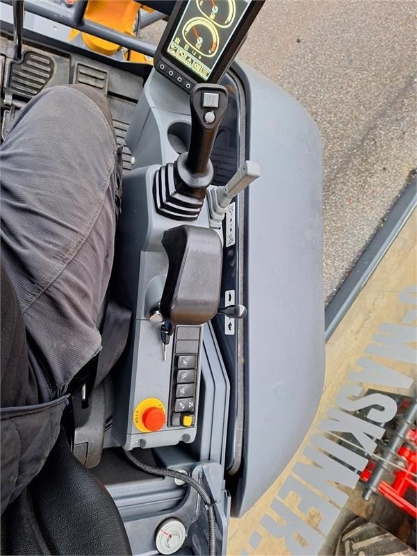 Mini escavadeira XCMG Xe27e U/KABINE: foto 10