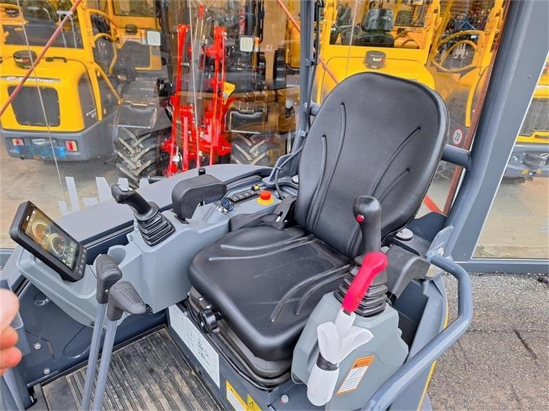 Mini escavadeira XCMG Xe27e U/KABINE: foto 8