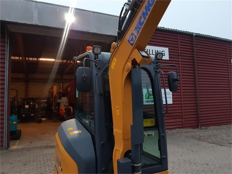 Mini escavadeira XCMG xe27e: foto 6