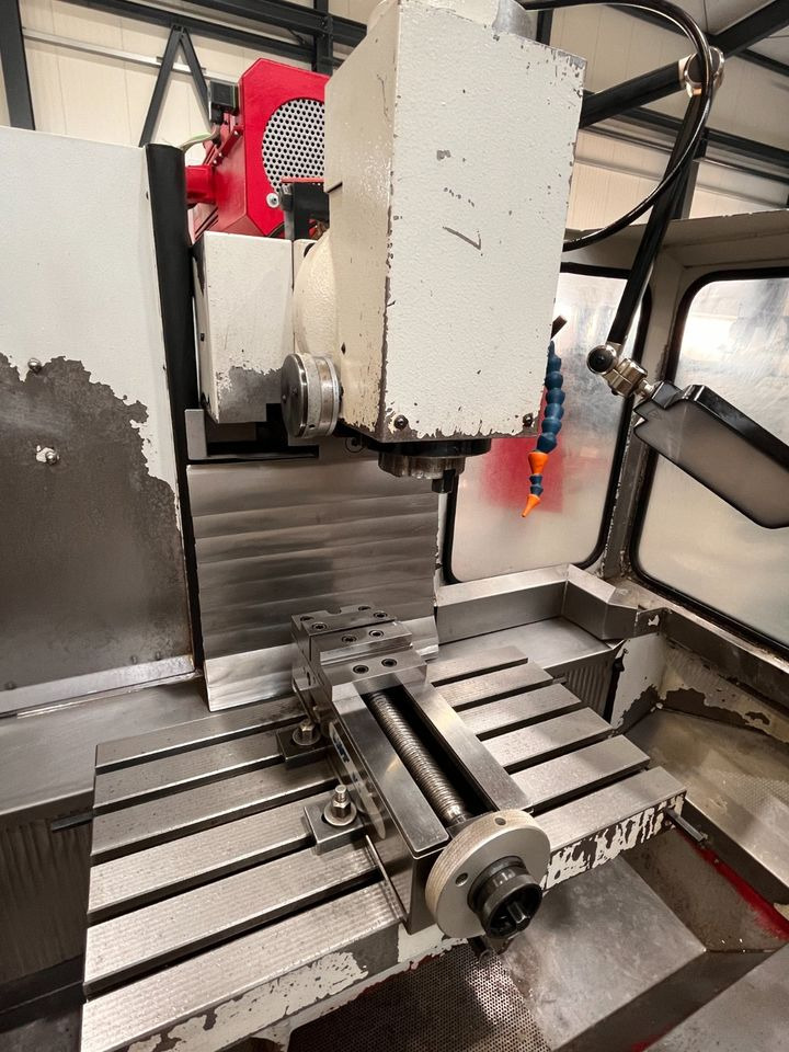 Werkzeugfräsmaschine Fräsmaschine KUNZMANN WF 4/3 TNC124 - Fresadora: foto 4 Werkzeugfräsmaschine Fräsmaschine KUNZMANN WF 4/3 TNC124 - Fresadora: foto 4