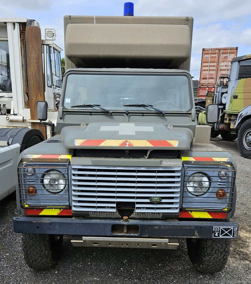 LAND ROVER Défender Ambulance - Veículo comercial: foto 2 LAND ROVER Défender Ambulance - Veículo comercial: foto 2