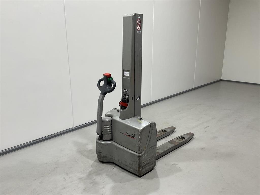 Jungheinrich EMC 10 - Stacker: foto 2 Jungheinrich EMC 10 - Stacker: foto 2