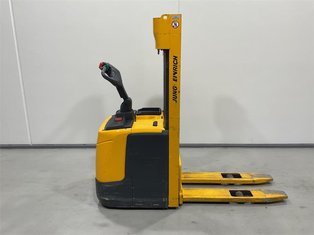 Jungheinrich ERC 212 - Stacker: foto 1 Jungheinrich ERC 212 - Stacker: foto 1