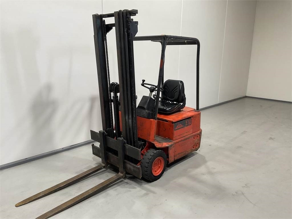 Linde E12 - Empilhador elétrico: foto 4 Linde E12 - Empilhador elétrico: foto 4