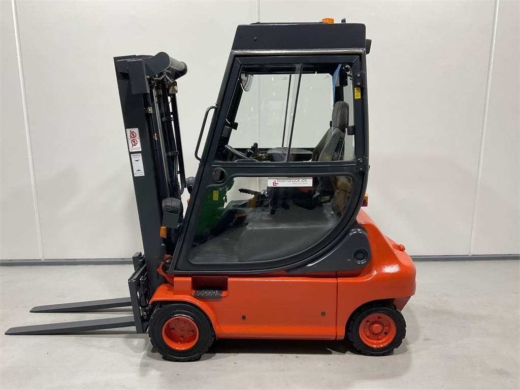 Linde E20P-02 - Empilhador elétrico: foto 3 Linde E20P-02 - Empilhador elétrico: foto 3