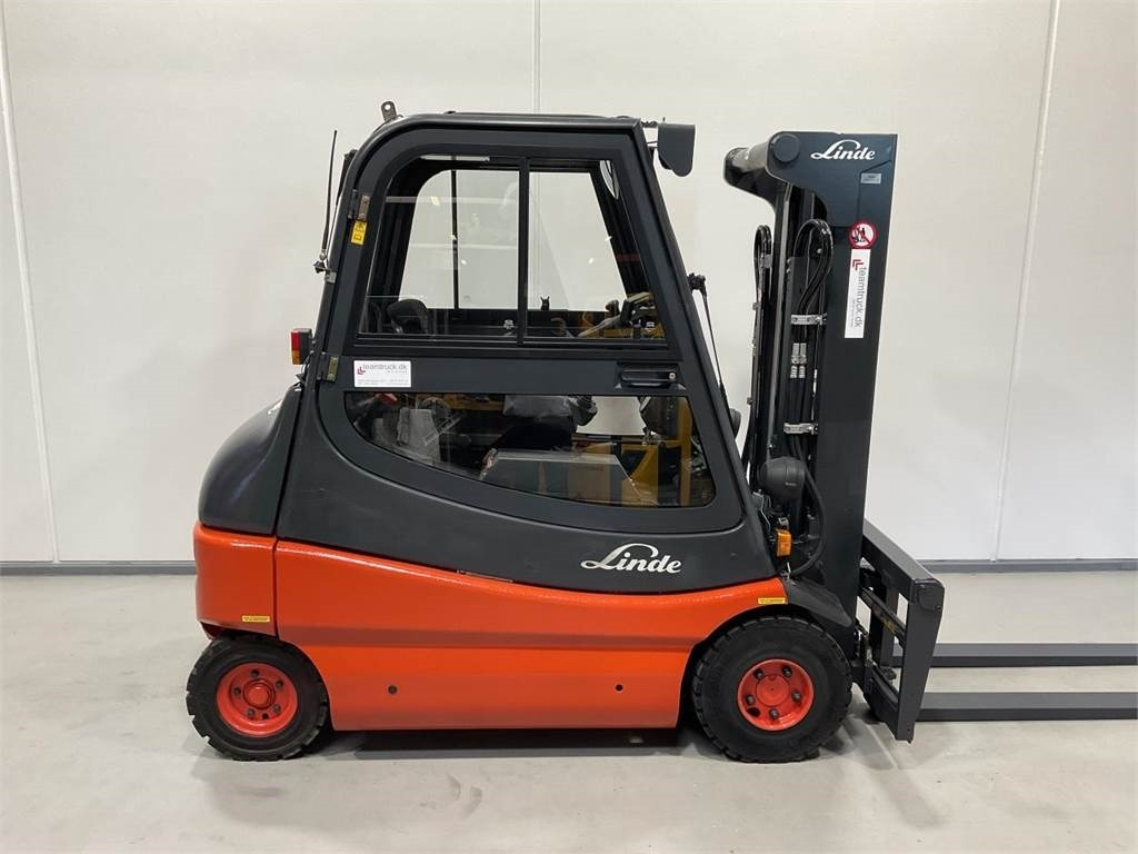 Linde E25P - 02 - Empilhador elétrico: foto 1 Linde E25P - 02 - Empilhador elétrico: foto 1