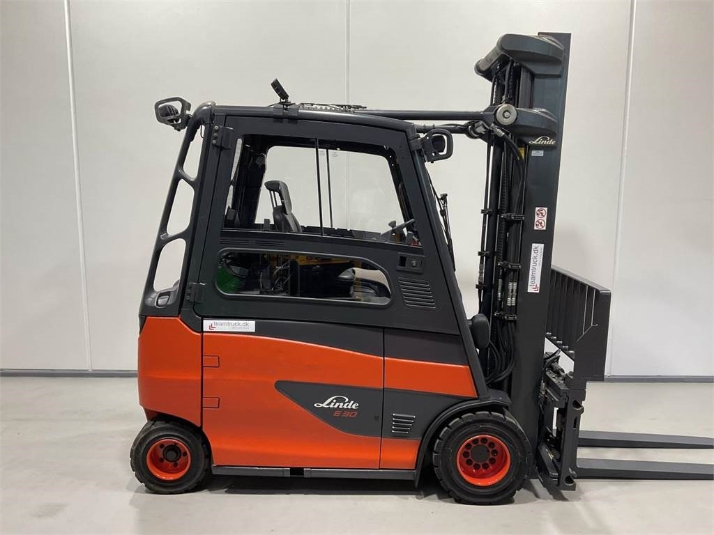 Linde E30/600-02 - Empilhador elétrico: foto 1 Linde E30/600-02 - Empilhador elétrico: foto 1
