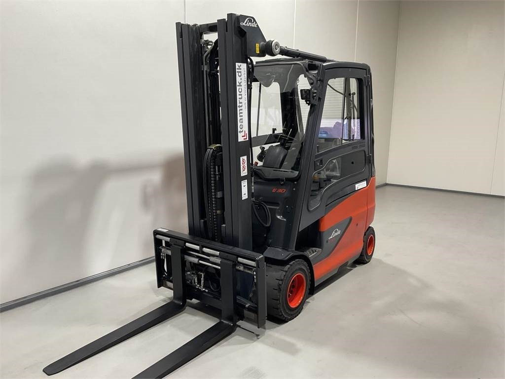 Linde E30HL-01/600 - Empilhador elétrico: foto 4 Linde E30HL-01/600 - Empilhador elétrico: foto 4