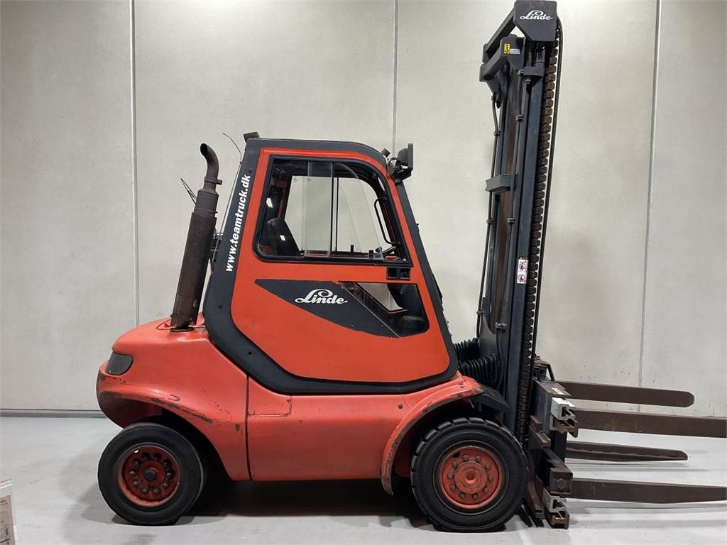 Linde H40D-04 - Empilhador a diesel: foto 1 Linde H40D-04 - Empilhador a diesel: foto 1