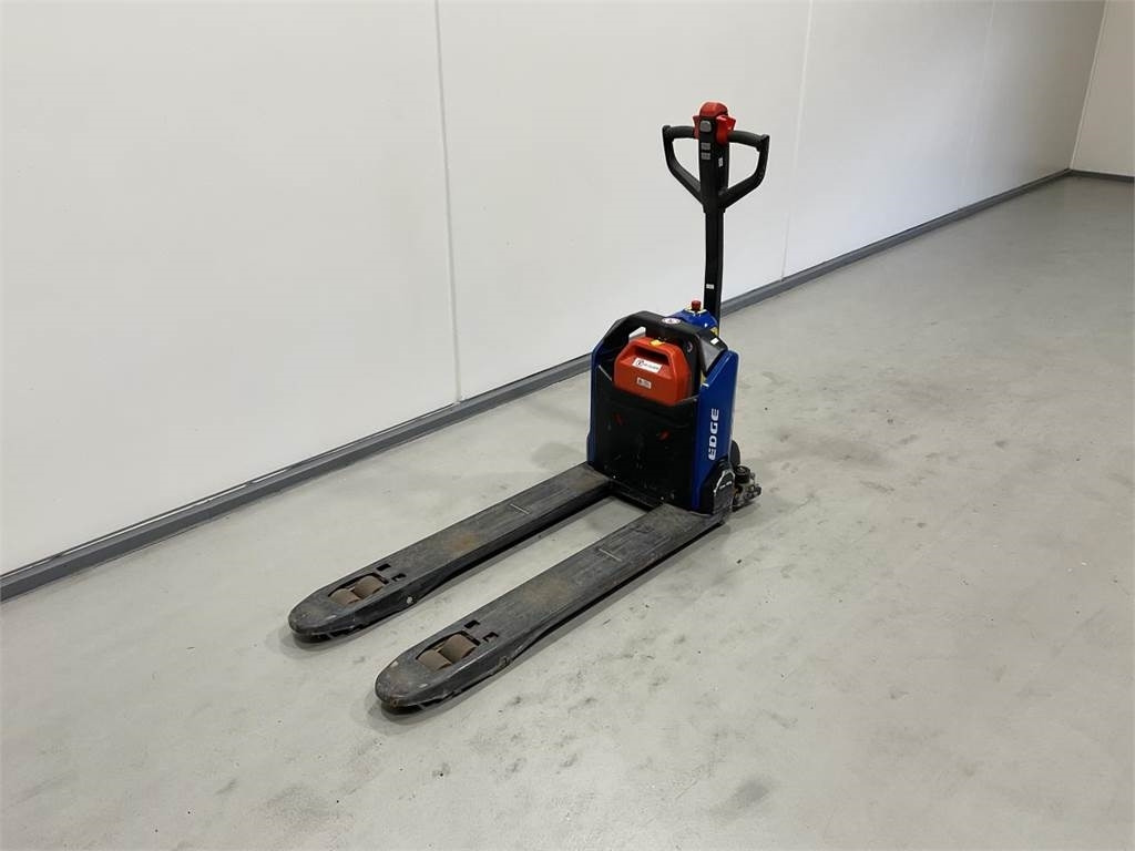 NH SKP1500E - Porta-palete: foto 4 NH SKP1500E - Porta-palete: foto 4