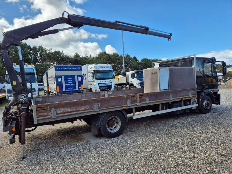 Iveco Eurocargo 120 E22 // Fassi F80A22 // - Camião grua: foto 5 Iveco Eurocargo 120 E22 // Fassi F80A22 // - Camião grua: foto 5