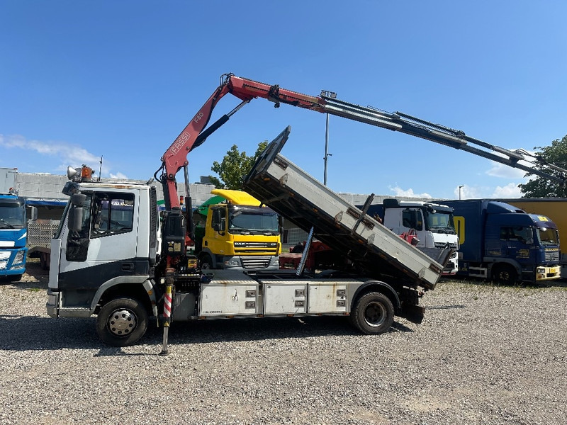 Iveco Eurocargo 120 EL 210hp / Fassi 80A Year 2012 + Tip - Camião grua: foto 2 Iveco Eurocargo 120 EL 210hp / Fassi 80A Year 2012 + Tip - Camião grua: foto 2
