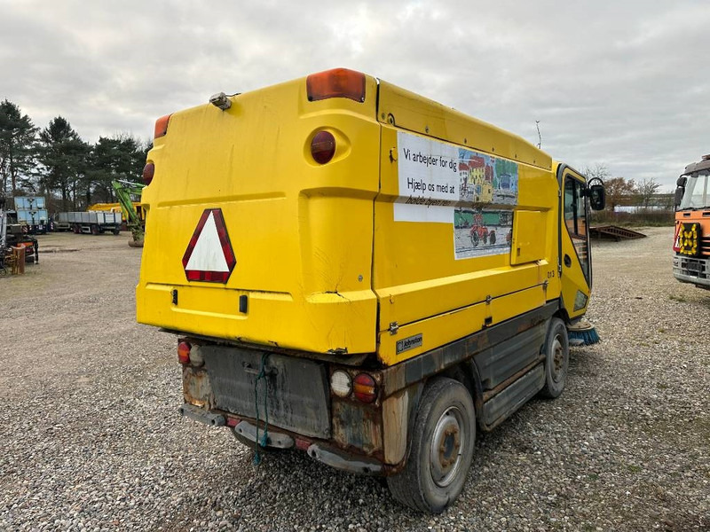 Johnston CN400 - Varredora urbana: foto 5 Johnston CN400 - Varredora urbana: foto 5