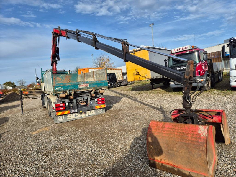 Scania P450 6x2/4 // HMF 2223 K4 // 3-way tip - Camião grua: foto 2 Scania P450 6x2/4 // HMF 2223 K4 // 3-way tip - Camião grua: foto 2