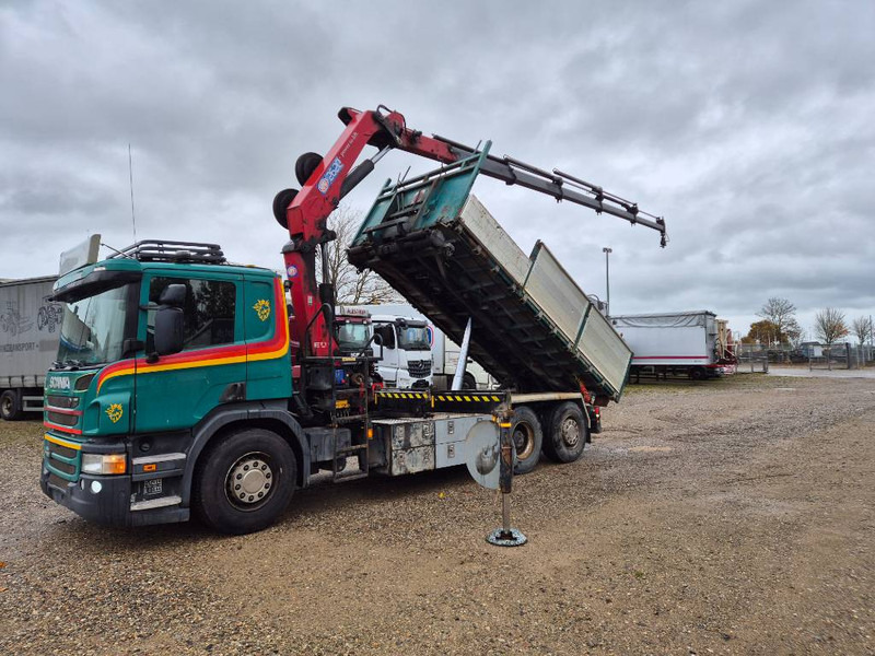 Scania P450 6x2/4 // HMF 2620 K5 // 3-way tip - Camião grua: foto 1 Scania P450 6x2/4 // HMF 2620 K5 // 3-way tip - Camião grua: foto 1