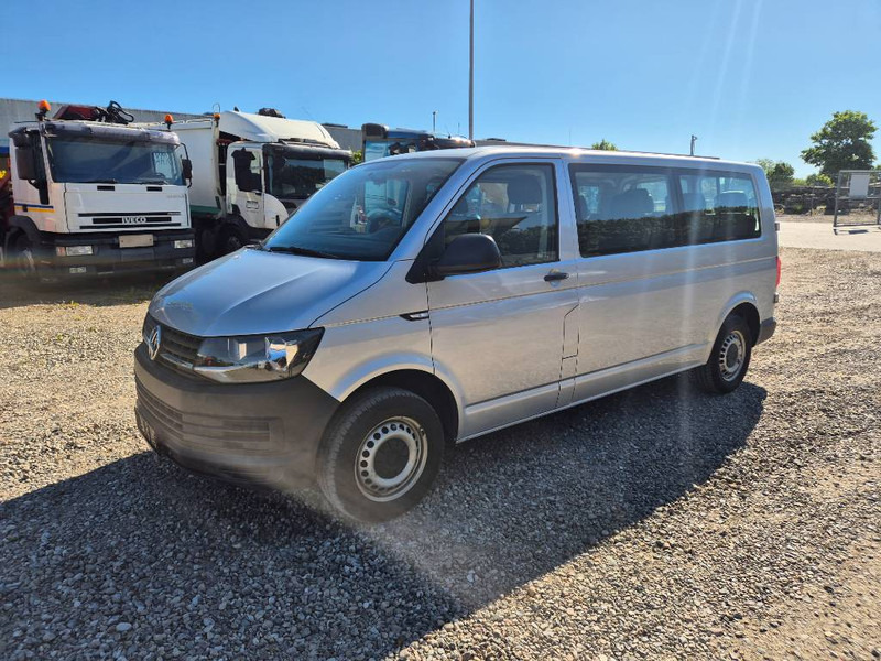 Volkswagen Transporter 2,0 TDi 102 Kombi lang 4d 9 prs - Automóvel: foto 1 Volkswagen Transporter 2,0 TDi 102 Kombi lang 4d 9 prs - Automóvel: foto 1