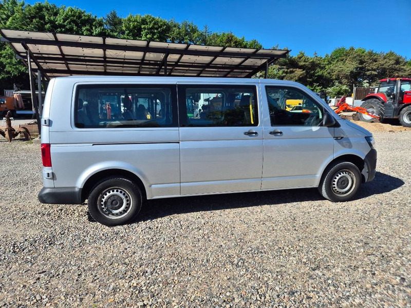 Volkswagen Transporter 2,0 TDi 102 Kombi lang 4d 9 prs - Automóvel: foto 5 Volkswagen Transporter 2,0 TDi 102 Kombi lang 4d 9 prs - Automóvel: foto 5