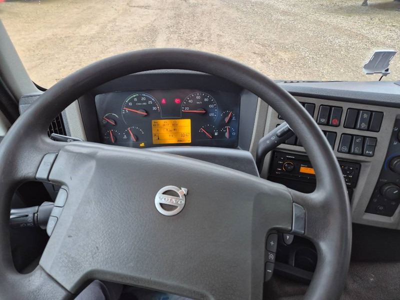 Locação financeira de Volvo FE320 6x2/4 // HMF2120 K5 // Volvo FE320 6x2/4 // HMF2120 K5 //: foto 20 Locação financeira de Volvo FE320 6x2/4 // HMF2120 K5 // Volvo FE320 6x2/4 // HMF2120 K5 //: foto 20