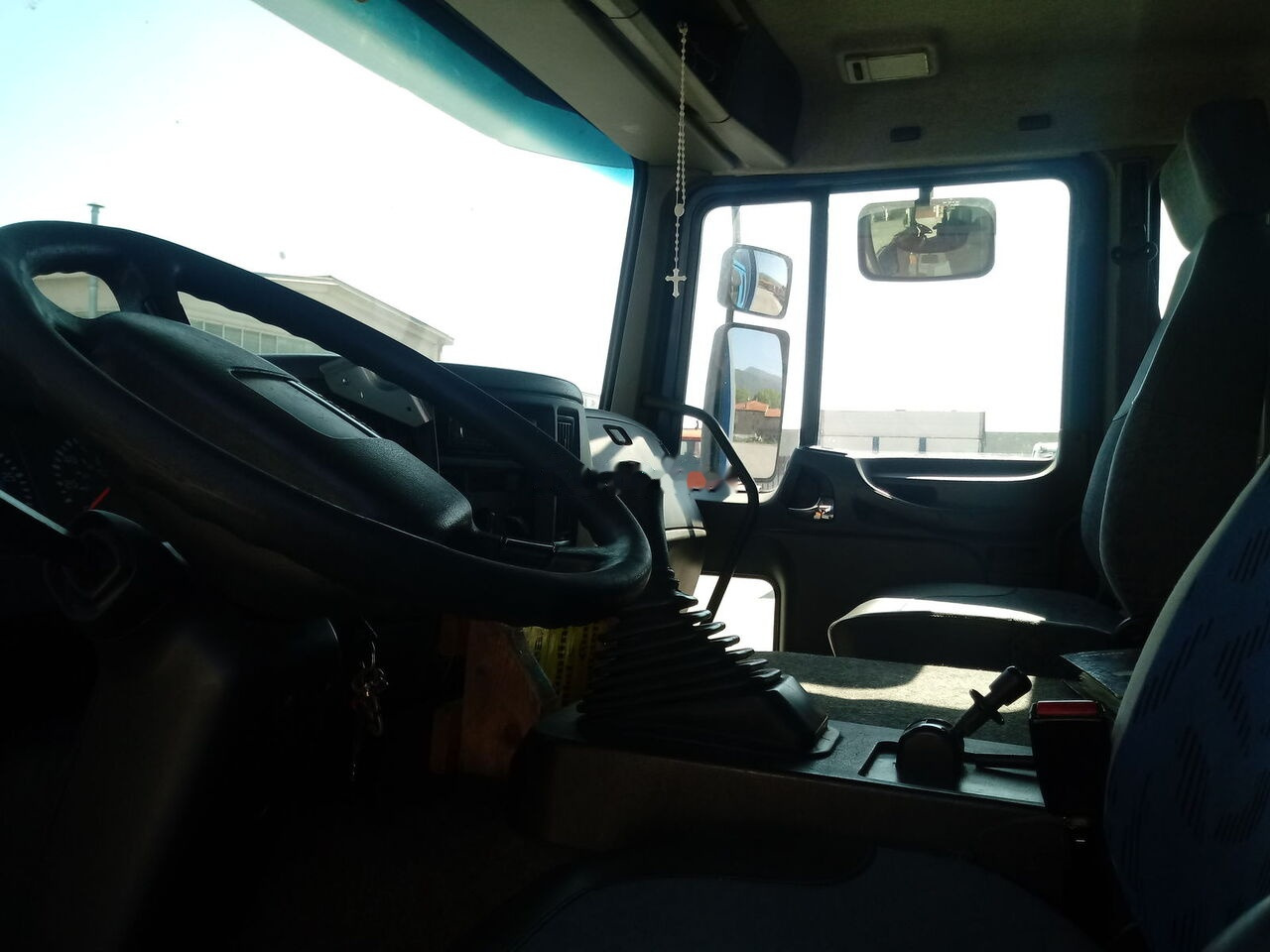Camião furgão Volvo FL6.250: foto 9