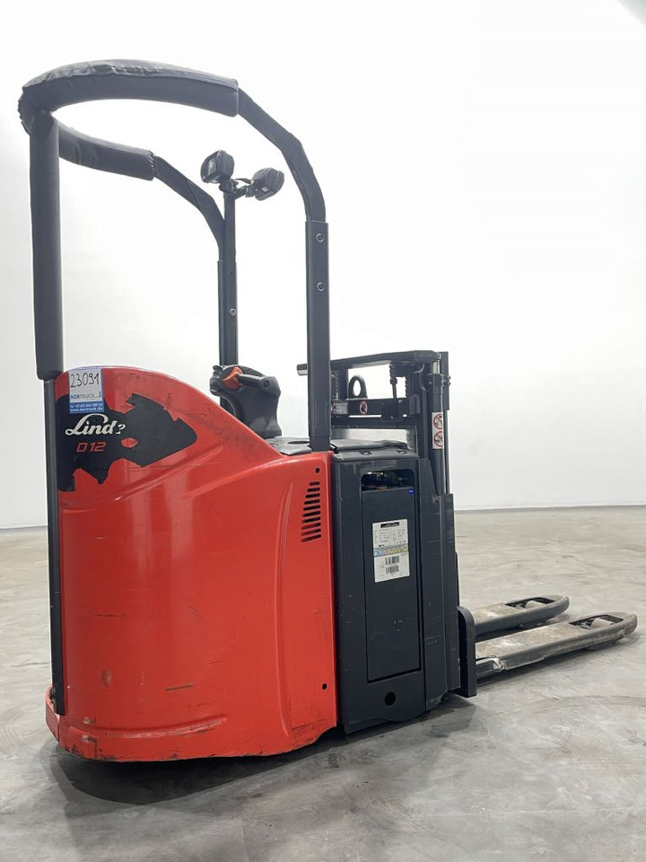 Linde D12SP-133 - Stacker: foto 2 Linde D12SP-133 - Stacker: foto 2