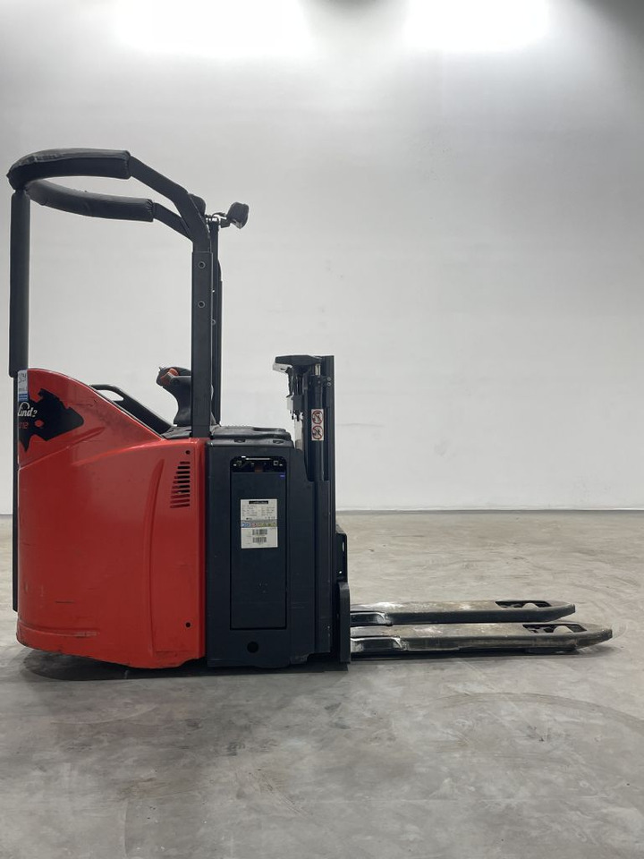 Linde D12SP-133 - Stacker: foto 3 Linde D12SP-133 - Stacker: foto 3