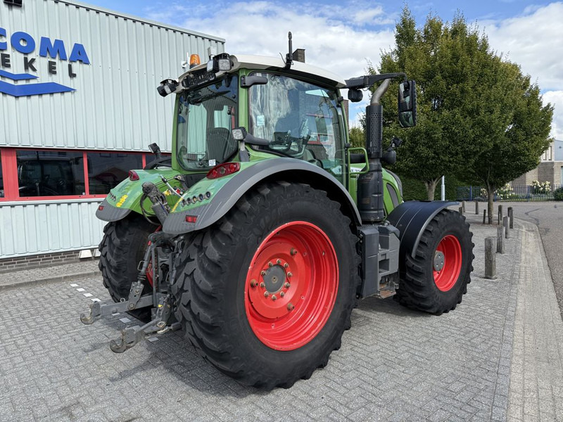 Fendt 724 S4 Profiplus - Trator: foto 3 Fendt 724 S4 Profiplus - Trator: foto 3