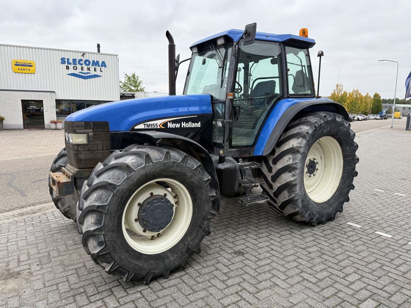 New Holland 8360 Range Command - Trator: foto 1 New Holland 8360 Range Command - Trator: foto 1