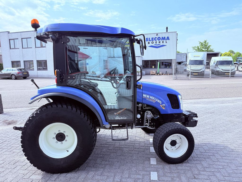 New Holland Boomer 45D Easy Drive - Trator: foto 4 New Holland Boomer 45D Easy Drive - Trator: foto 4