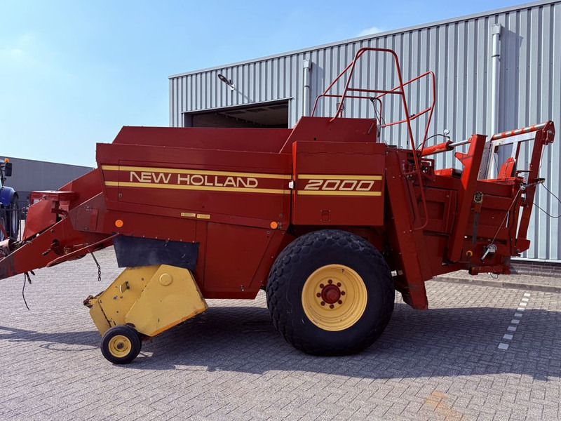 New Holland D2000 Big Baler - Enfardadeira de fardos quadrados: foto 5 New Holland D2000 Big Baler - Enfardadeira de fardos quadrados: foto 5